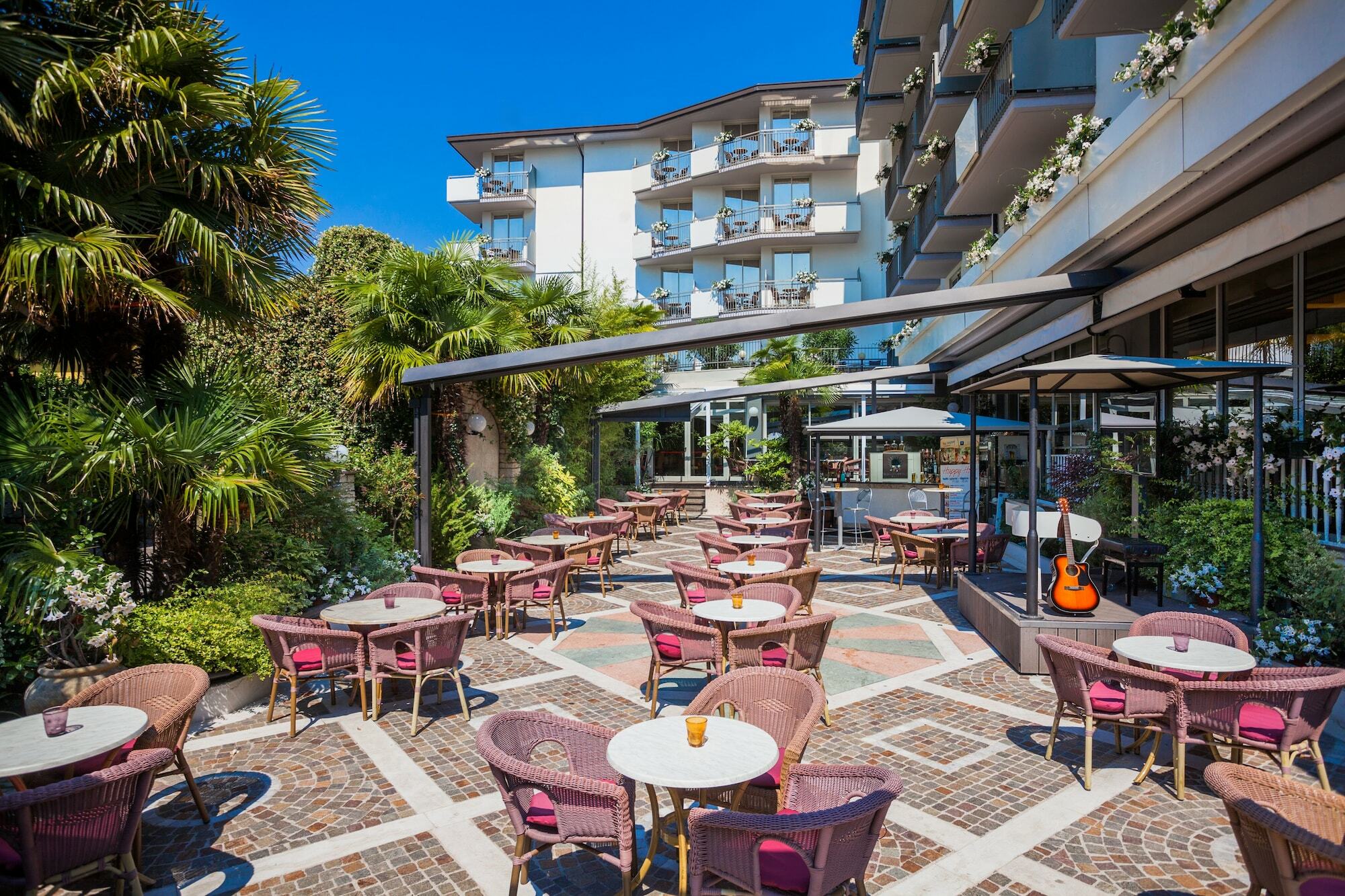 Hotel Continental - Tonelli Torbole Sul Garda